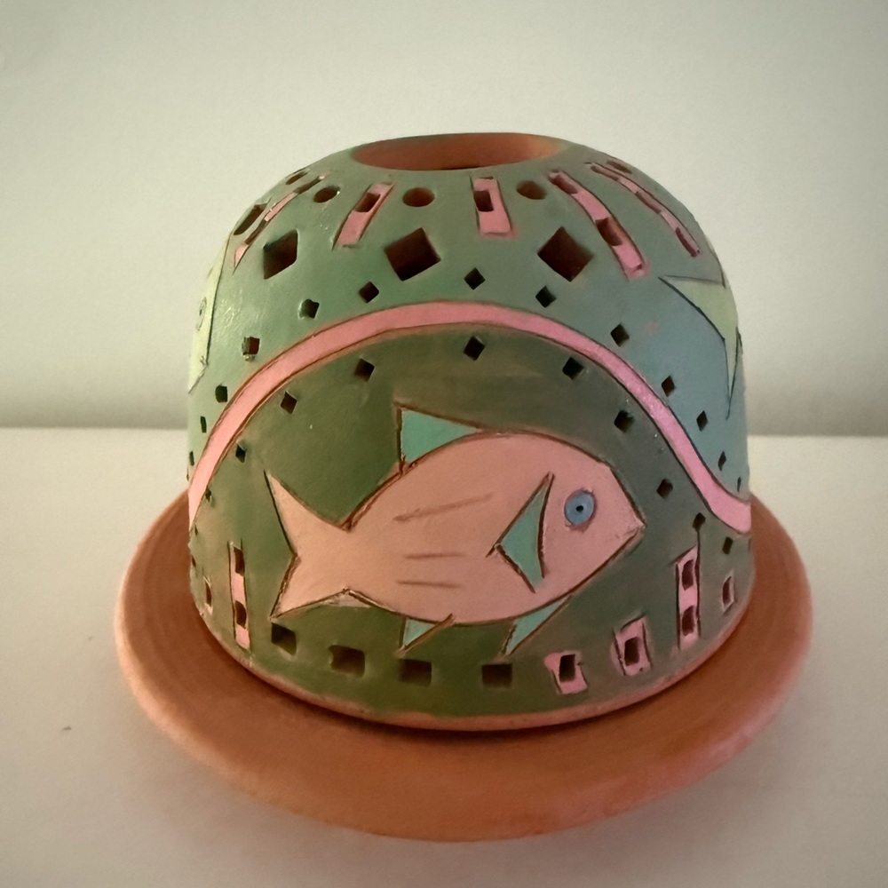 Fairy Lamp Terracotta With Decorative Fish Design. - Picture 3 of 9